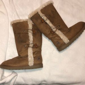 Winter boots (shin high)